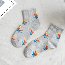 Load image into Gallery viewer, Skateboard Hip Hop Maple Leaf Socks